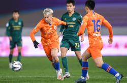 开云APP-富力防守低迷频出失误，教练组分析问题所在