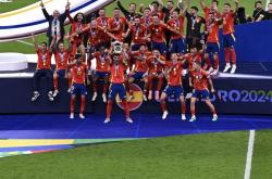 开云体育中国-关于世界级足球赛事，观众热情支持的信息