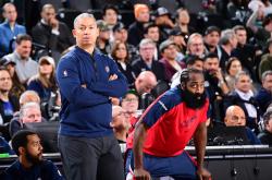 开云APP-包含球员伤愈归队，或将带来球队整体实力提升，备战前景光明的词条