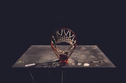 开云体育下载-钢铁意志的独舞，奥恰洛夫如何以一人之力扛起奥地利队鏖战韩国