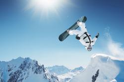 开云体育官网-皮克冠军级表现定乾坤，哥伦比亚稳如磐石力克拉齐奥