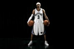 开云体育平台APP-步行者粉碎快船，浓眉制胜表现背后的战术革命