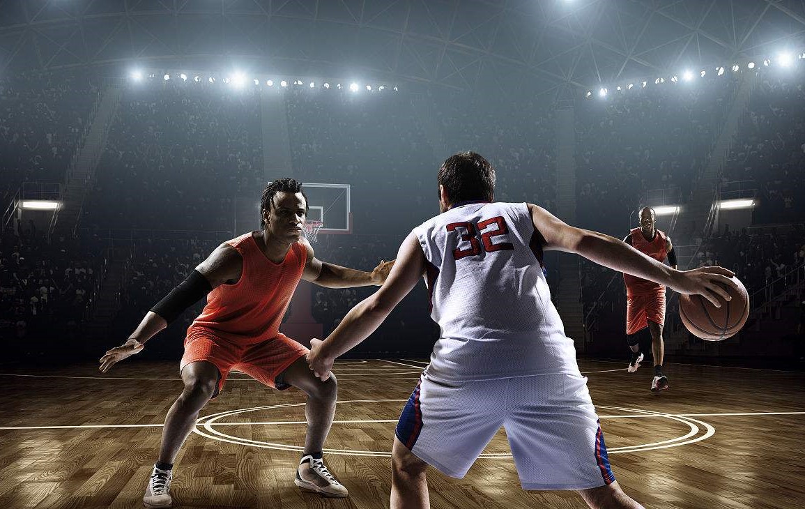 战术配合默契，轻松击败对手