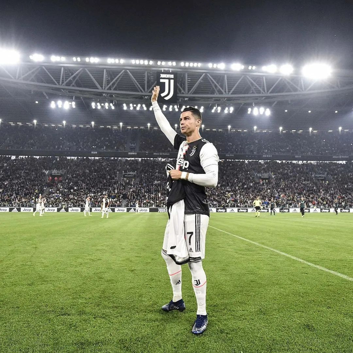 尤文图斯遭遇惨败,C罗难挽狂澜 尤文图斯遭遇惨败,C罗难挽狂澜