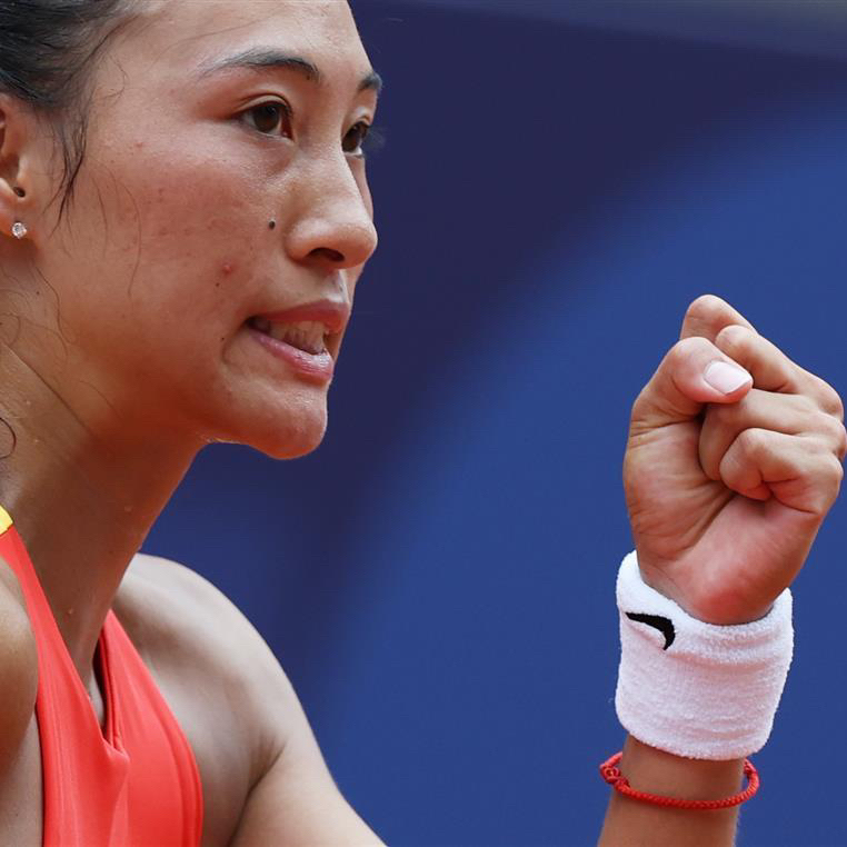 西班牙网球队力克日本网球队,穆雷三分雨点燃全场的简单介绍 西班牙网球队力克日本网球队,穆雷三分雨点燃全场的简单介绍