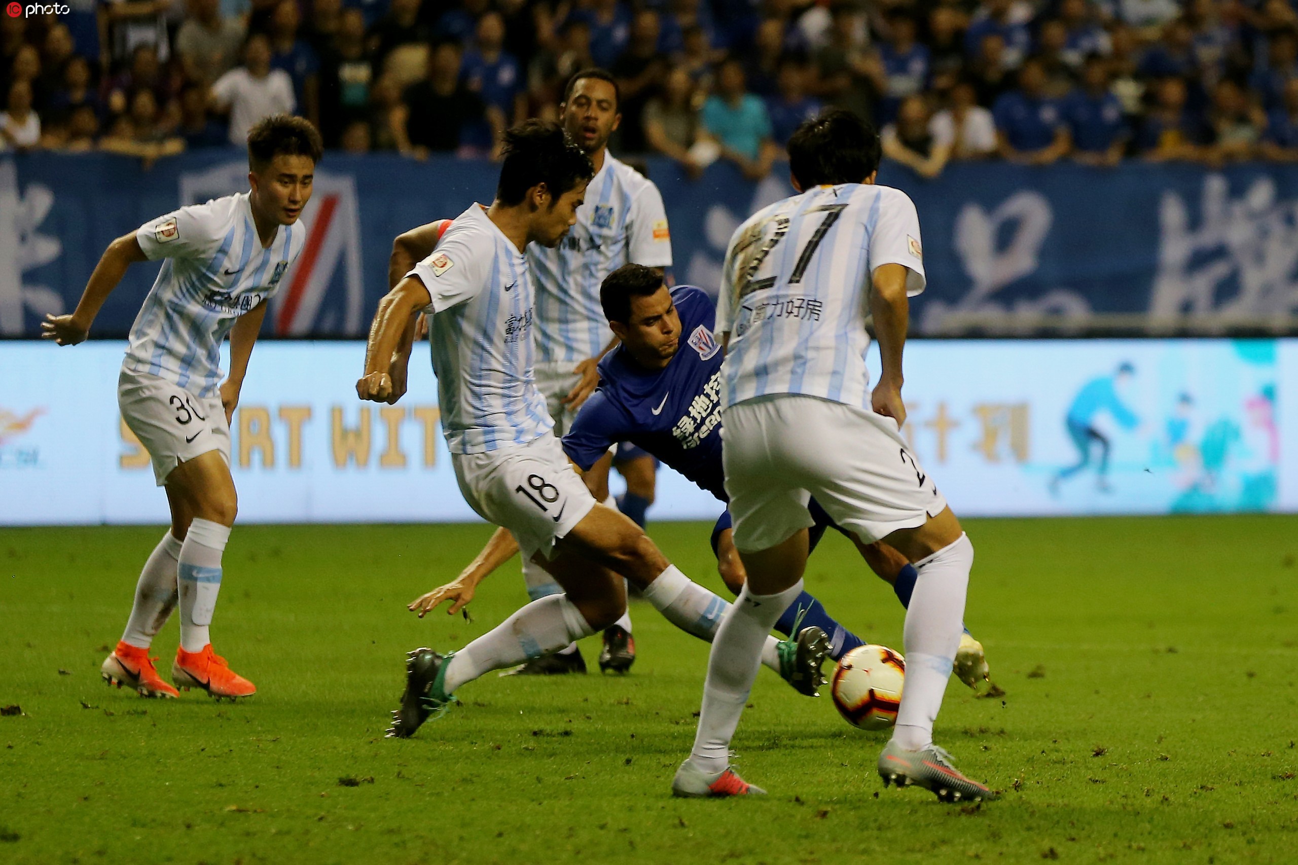 富力防守低迷频出失误，教练组分析问题所在