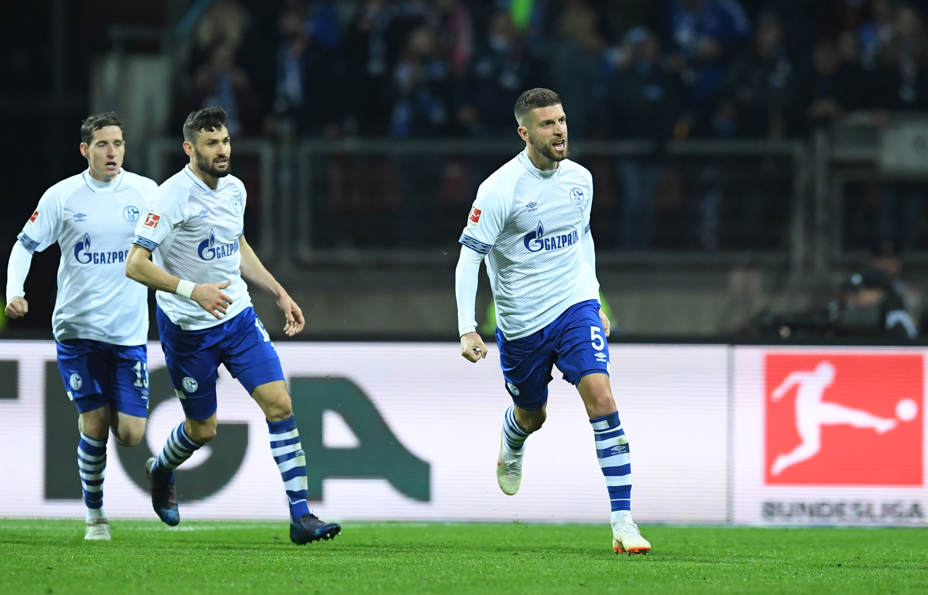 包含沙尔克客场大胜,稳固德甲前四位置的词条 包含沙尔克客场大胜,稳固德甲前四位置的词条