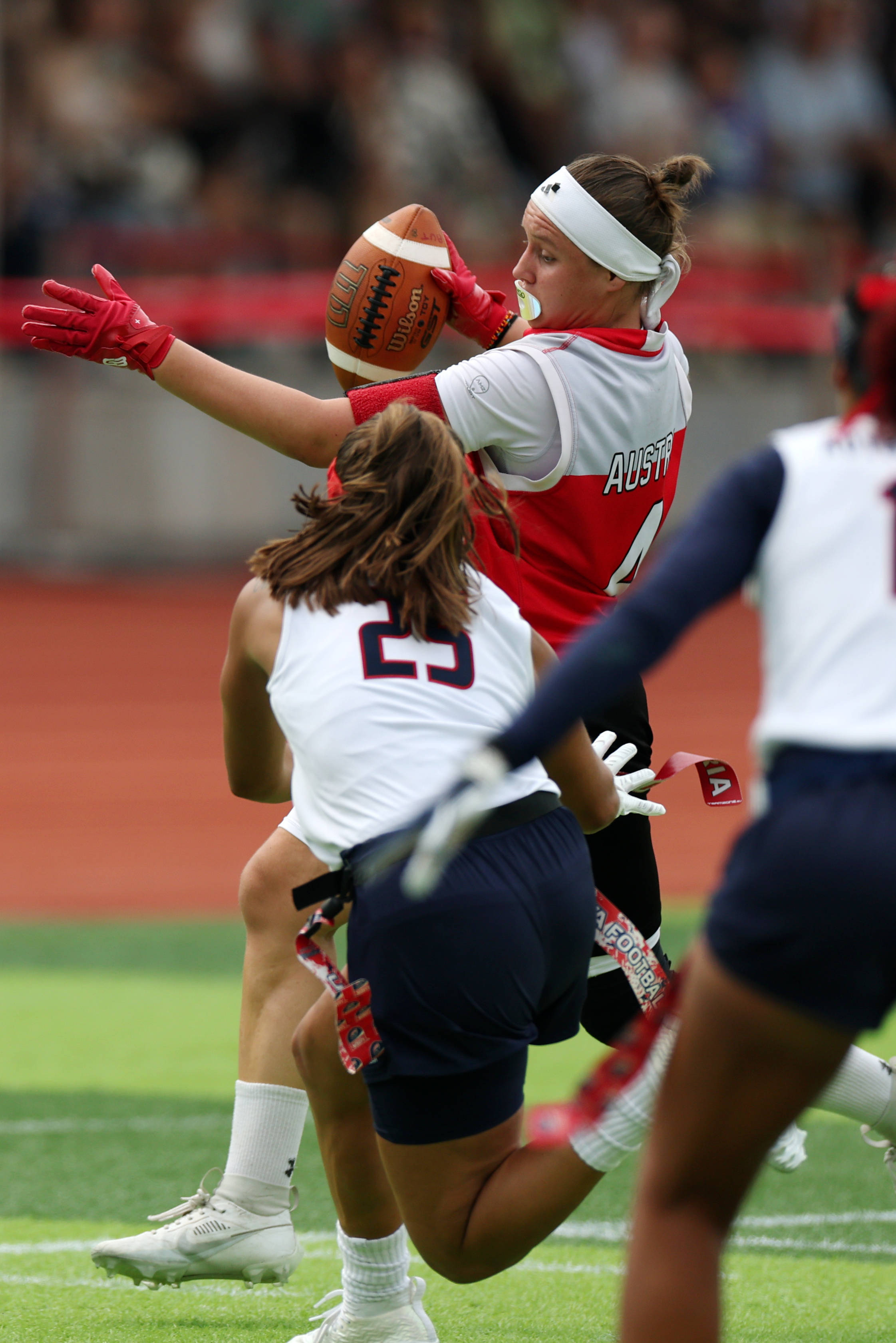 英国击败意大利晋级橄榄球半决赛