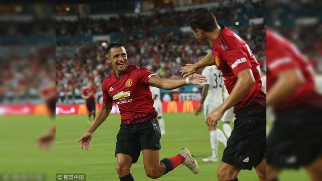 比利时鏖战曼联，本泽马送出助攻