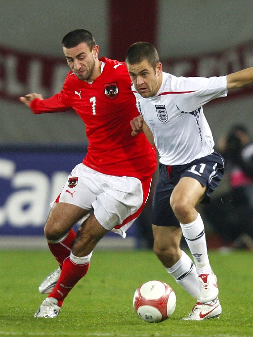 奥地利队逆转英格兰队，波尔统治全场的简单介绍