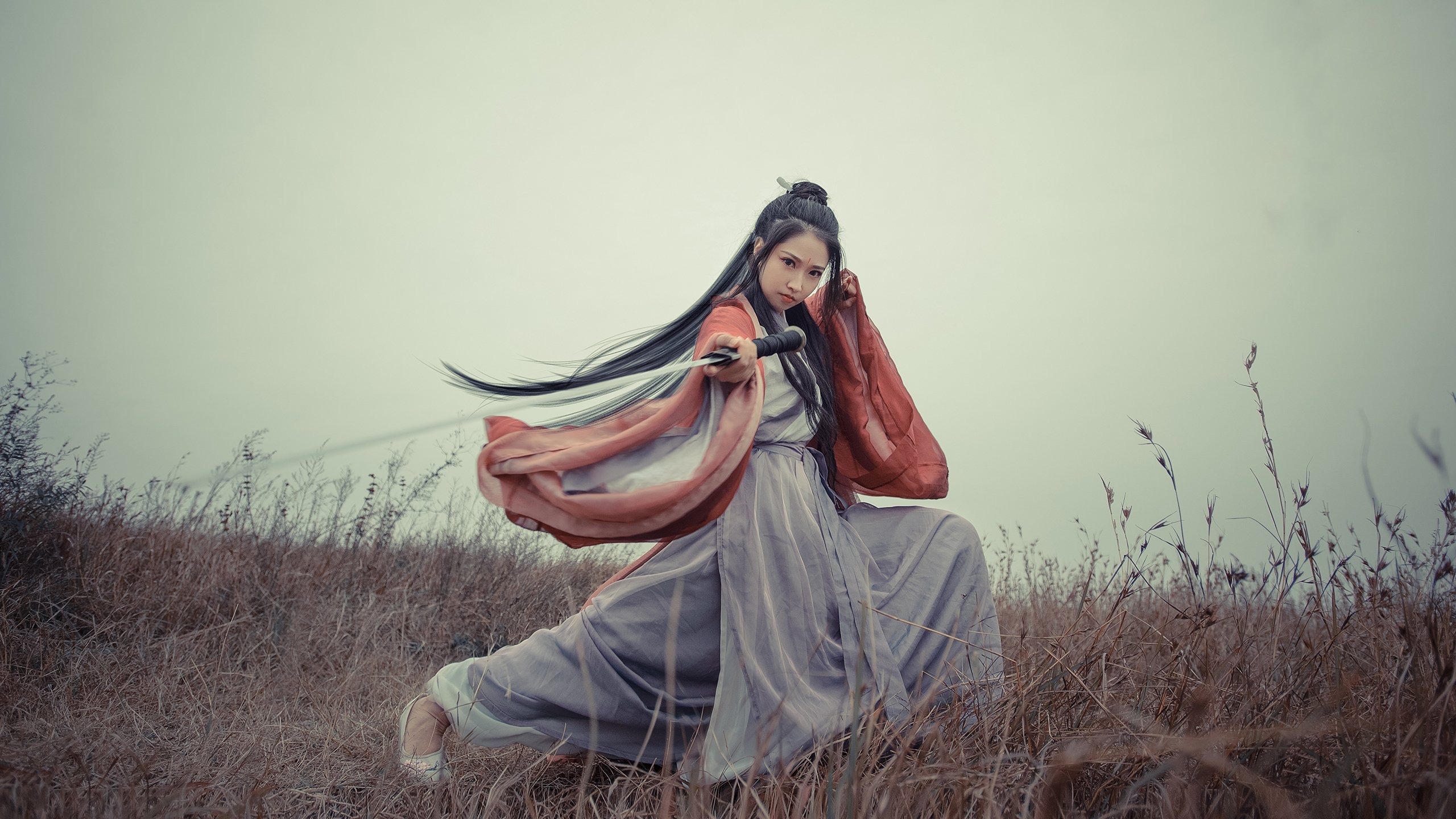 老鹰压制尼克斯,戈贝尔成为关键先生,防守的艺术如何改写比赛结局