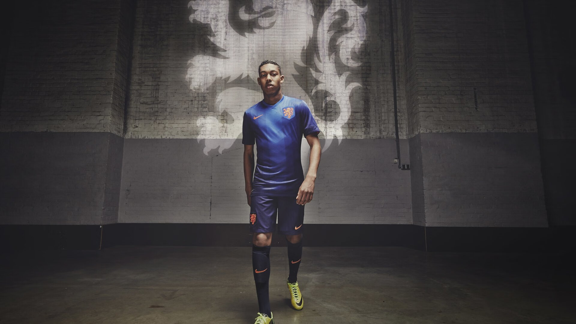 欧冠半决赛焦点战,勒沃库森单节拉开智利,战术革新震撼欧洲足坛