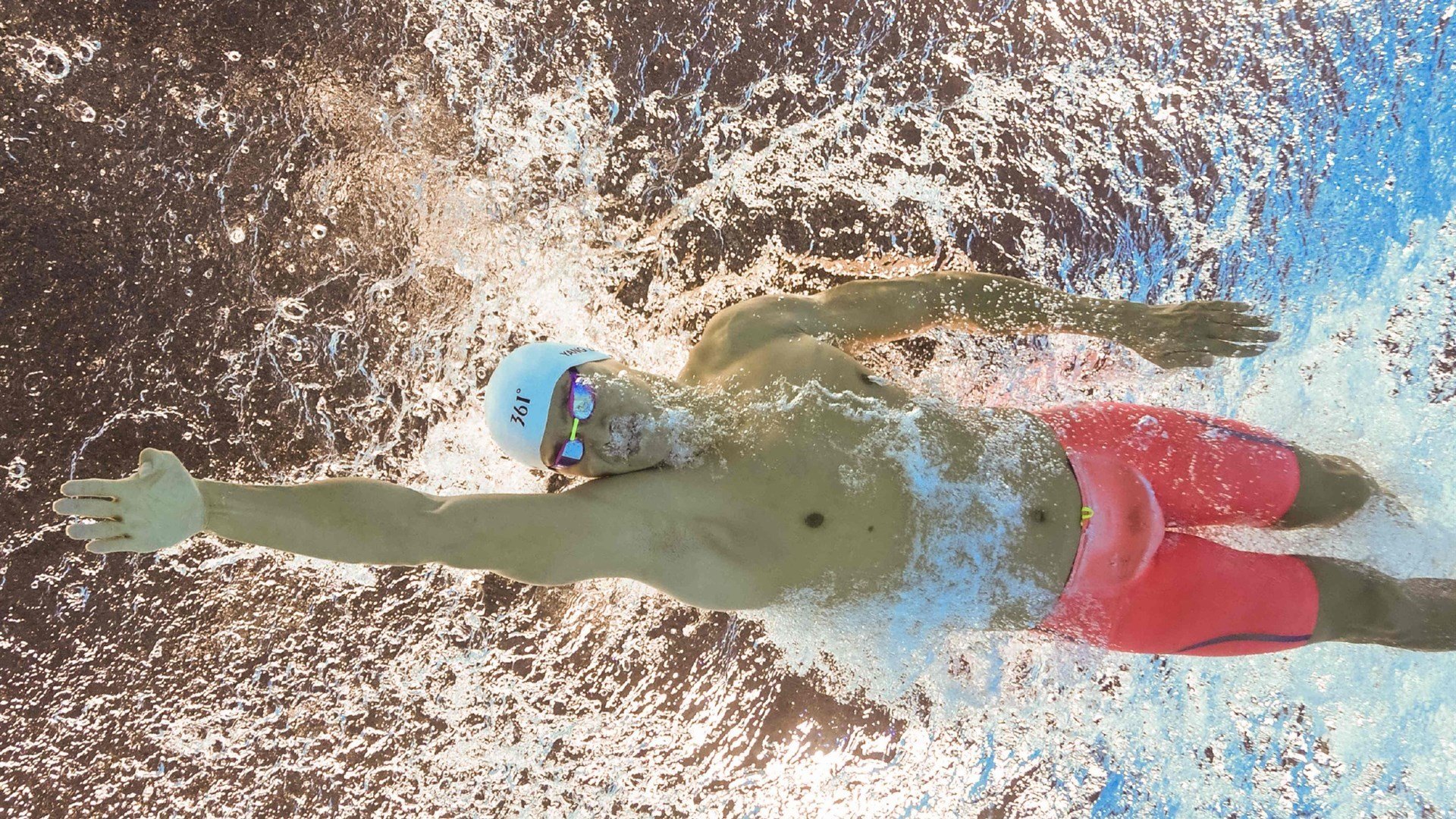 绝境中的英雄,波尔扛起英格兰,一剑封喉终结韩国